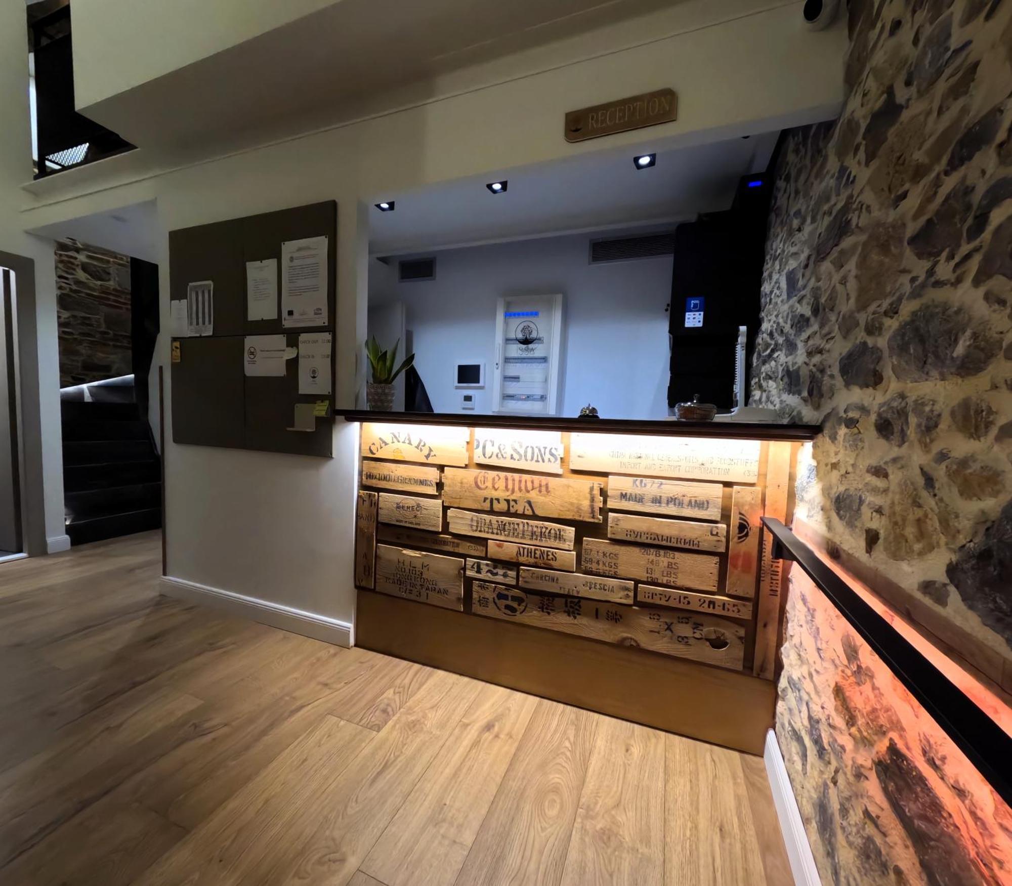 Hostel Issa Lesvos Mytilíni Zewnętrze zdjęcie