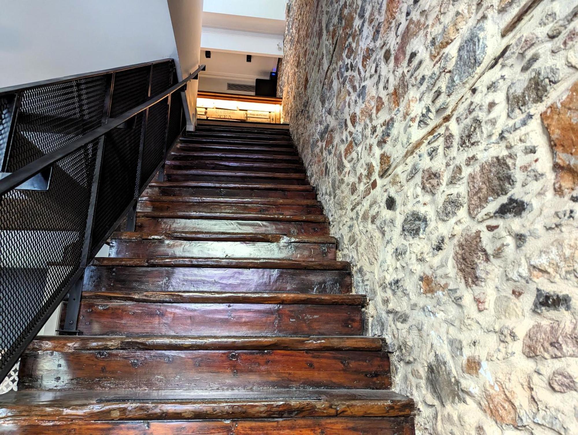 Hostel Issa Lesvos Mytilíni Zewnętrze zdjęcie